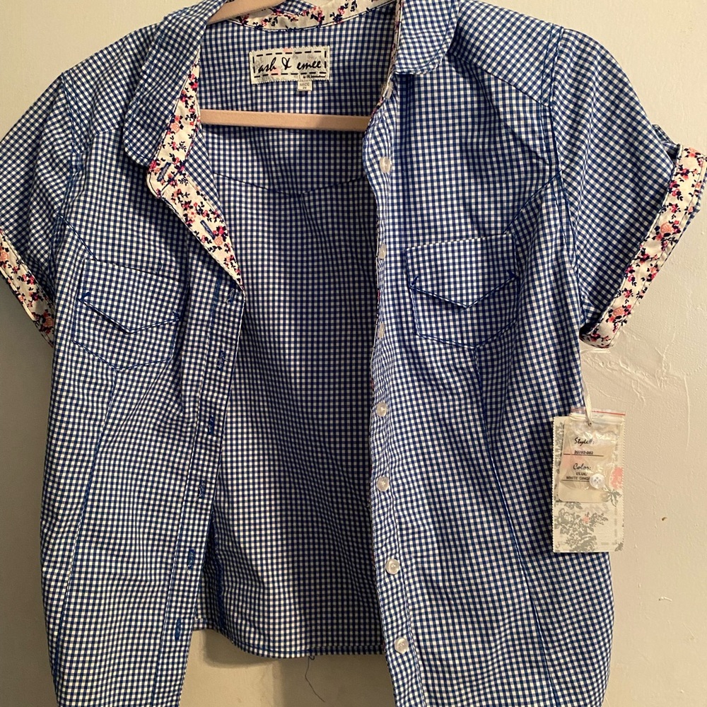 Button up shorty